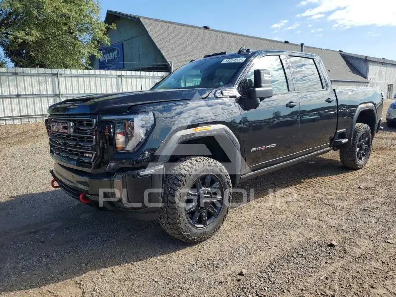 2024 GMC Sierra photo