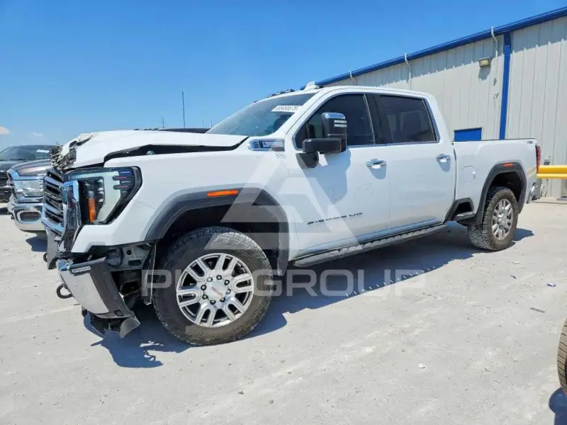 2024 GMC Sierra photo