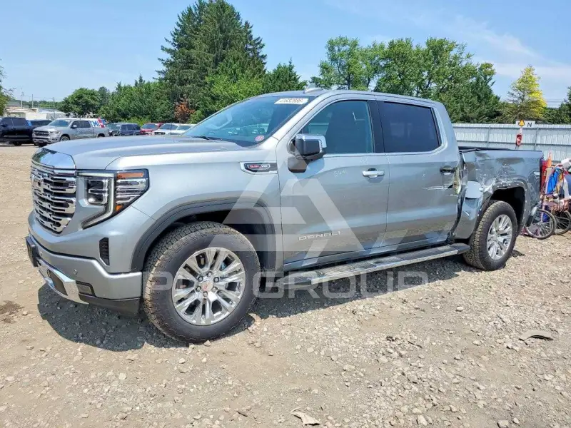 2024 GMC Sierra photo