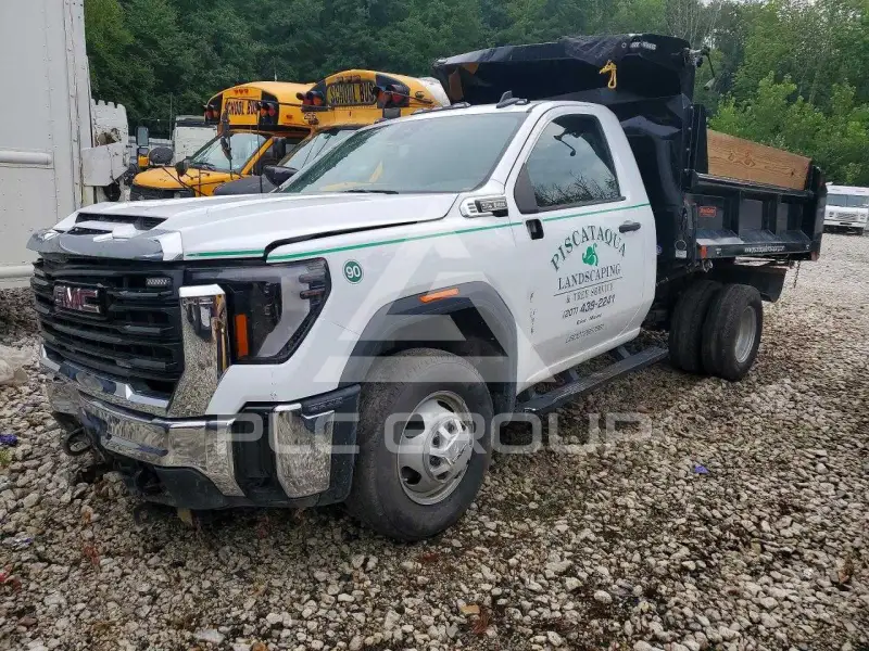 2024 GMC Sierra photo