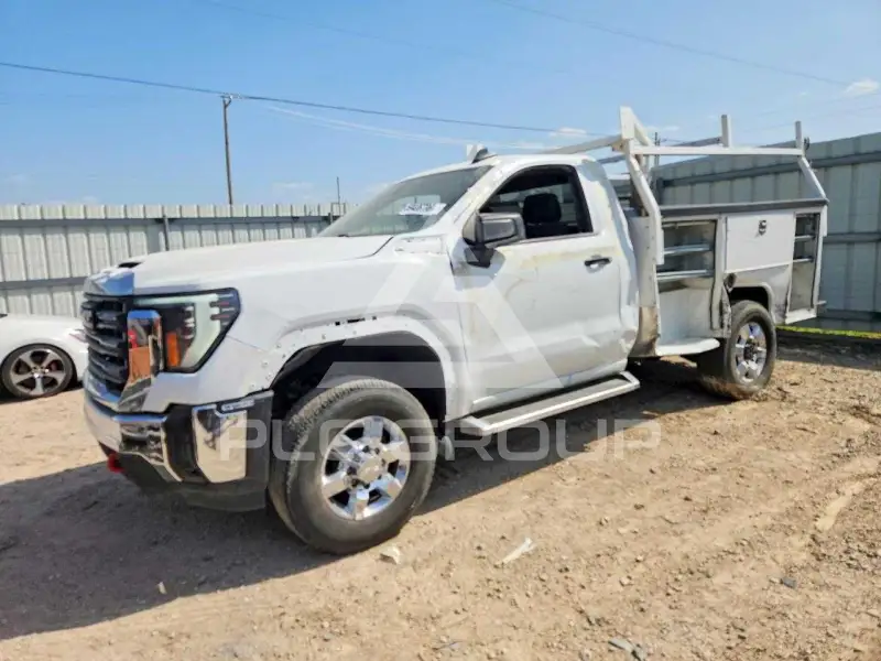 2024 GMC Sierra photo