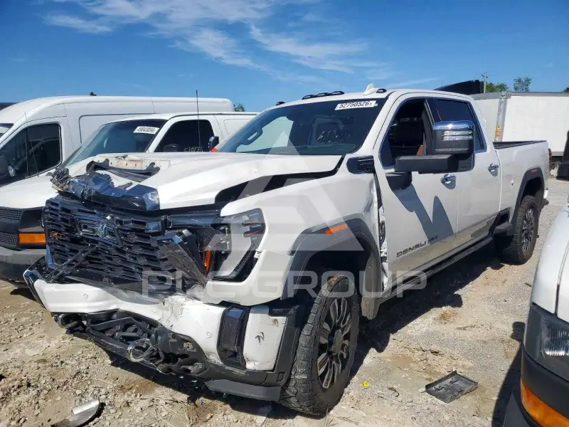 2024 GMC Sierra фото