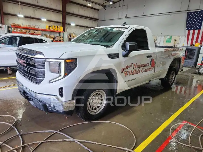 2024 GMC Sierra photo