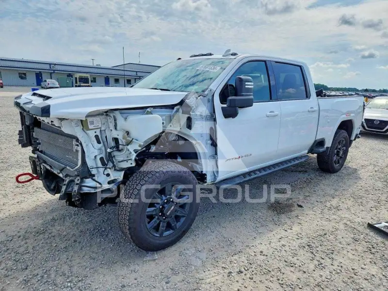 2024 GMC Sierra photo