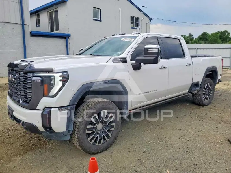 2024 GMC Sierra photo
