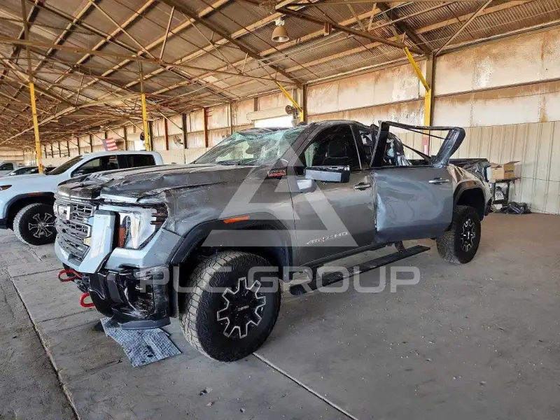 2024 GMC Sierra photo