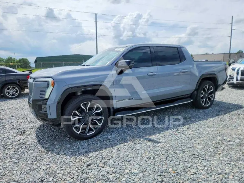 2024 GMC Sierra photo