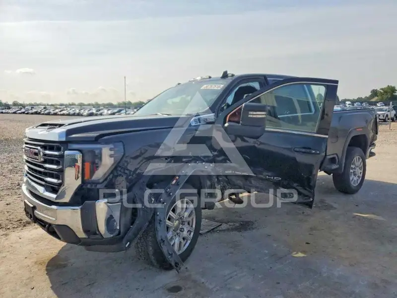2024 GMC Sierra photo