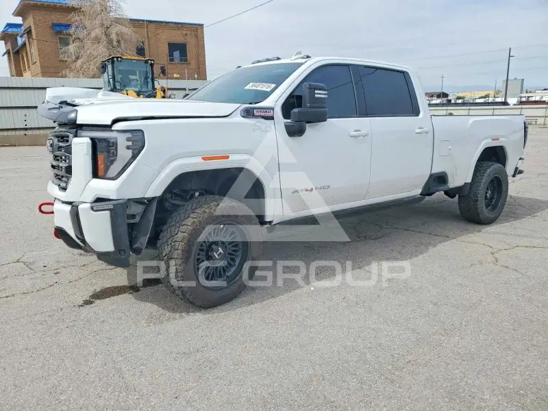 2024 GMC Sierra photo