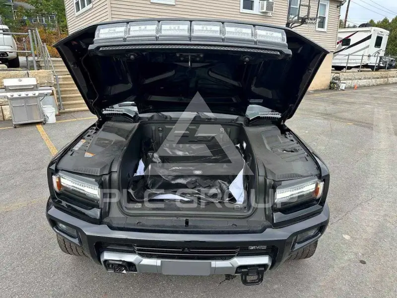 2024 GMC Hummer фото