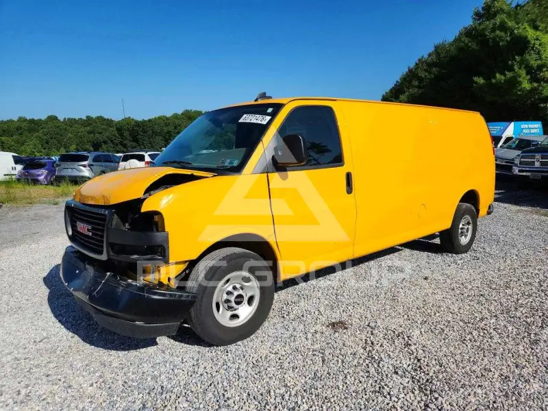 2024 GMC Savana фото
