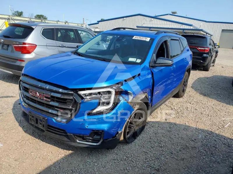 2024 GMC TERRAIN photo