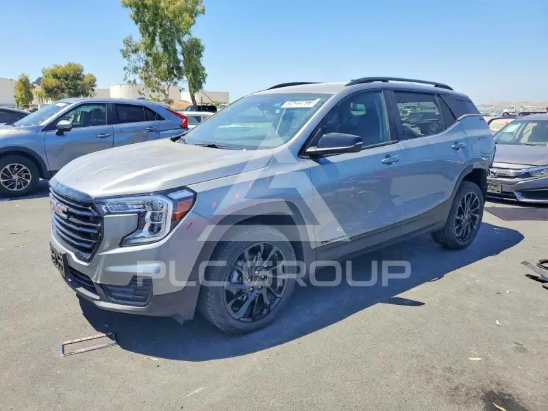 2024 GMC TERRAIN фото
