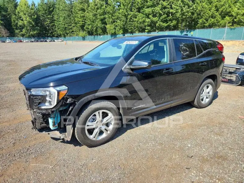 2024 GMC TERRAIN photo