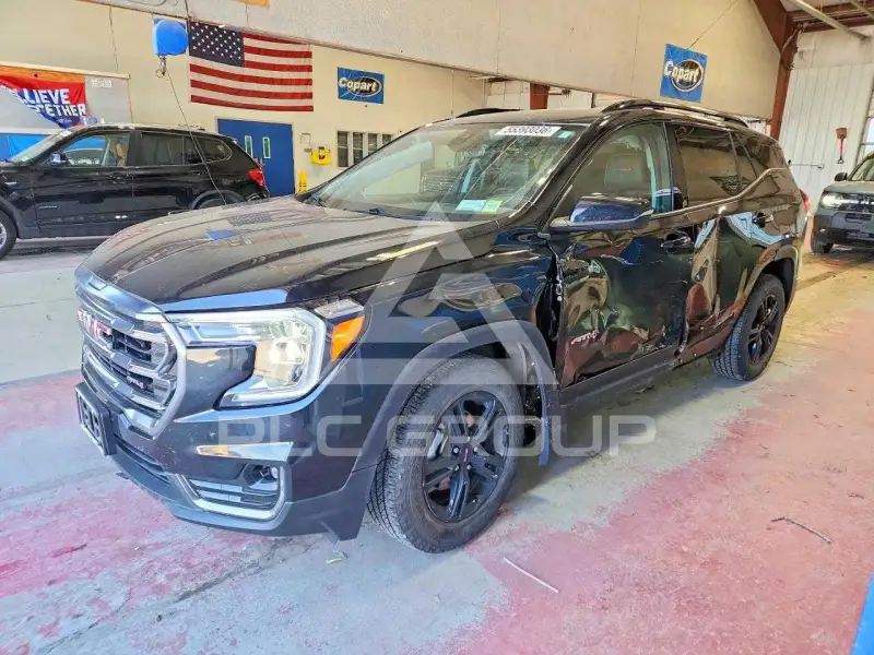 2024 GMC TERRAIN photo
