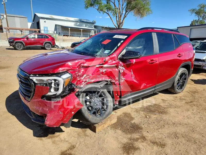2024 GMC TERRAIN photo
