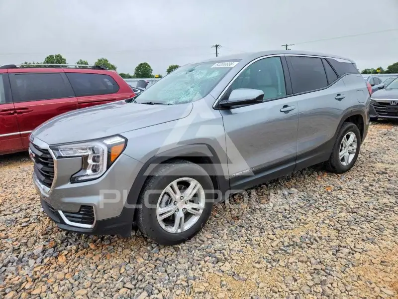 2024 GMC TERRAIN photo