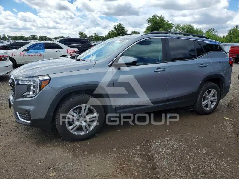 2024 GMC TERRAIN photo