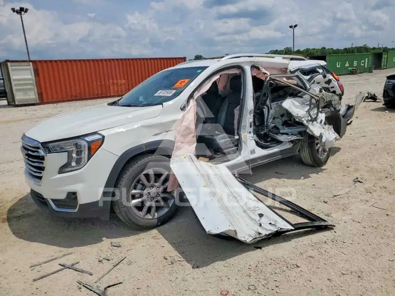 2024 GMC TERRAIN фото