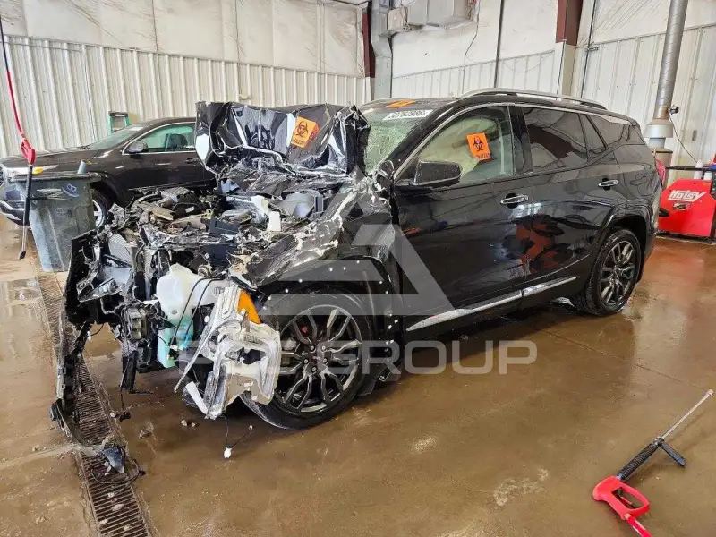 2024 GMC TERRAIN photo