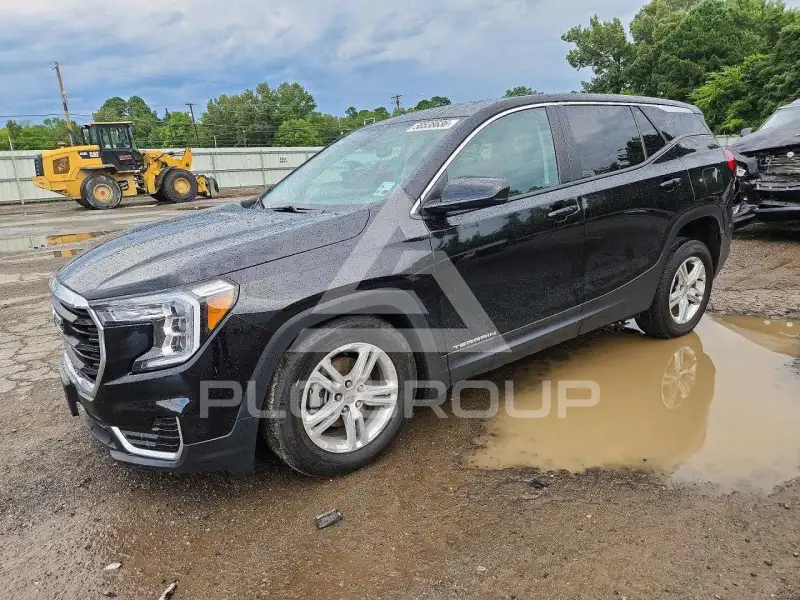2024 GMC TERRAIN photo