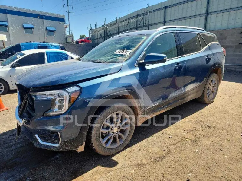 2024 GMC TERRAIN photo