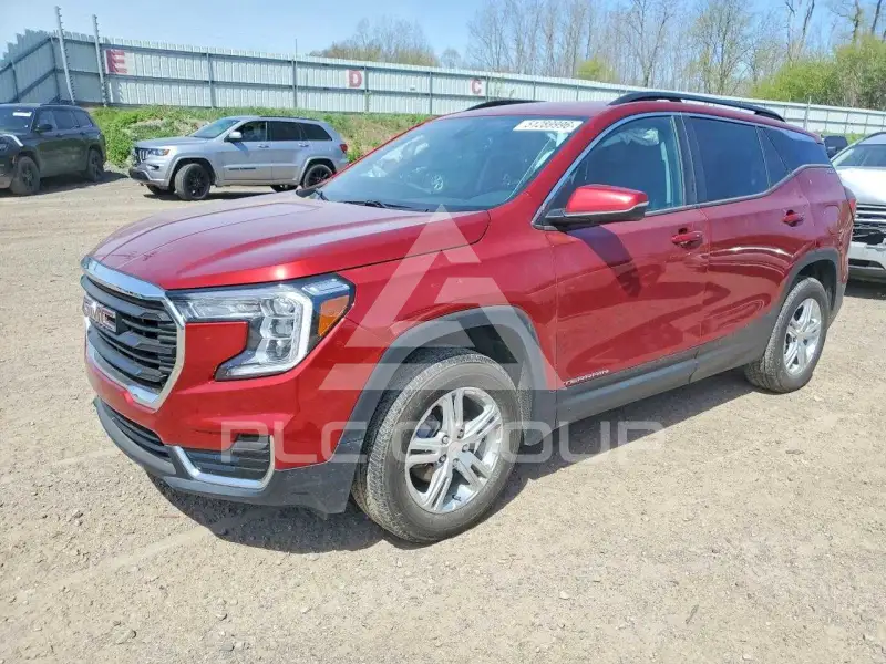 2024 GMC TERRAIN photo