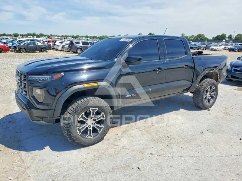 2024 GMC CANYON photo