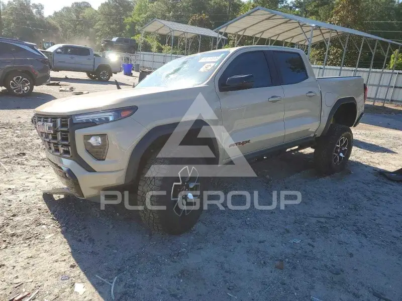 2024 GMC CANYON photo