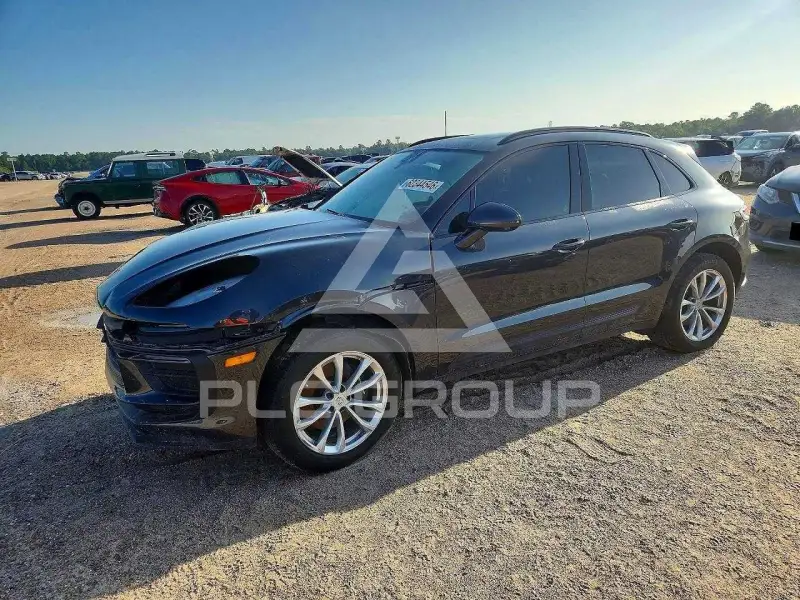 2024 Porsche MACAN photo