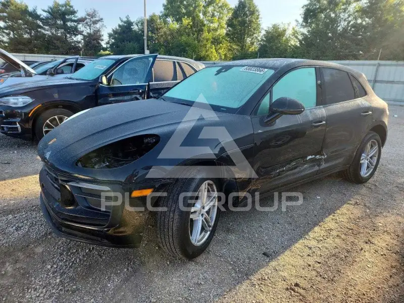 2024 Porsche MACAN photo