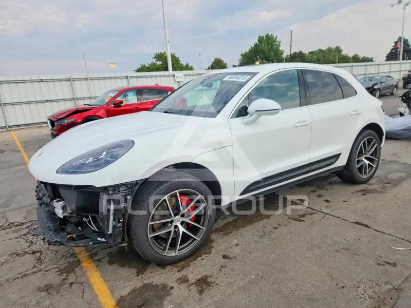2024 Porsche MACAN photo