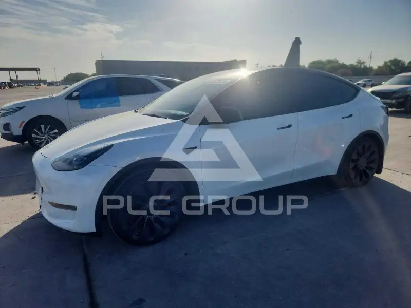 2024 Tesla Model Y фото