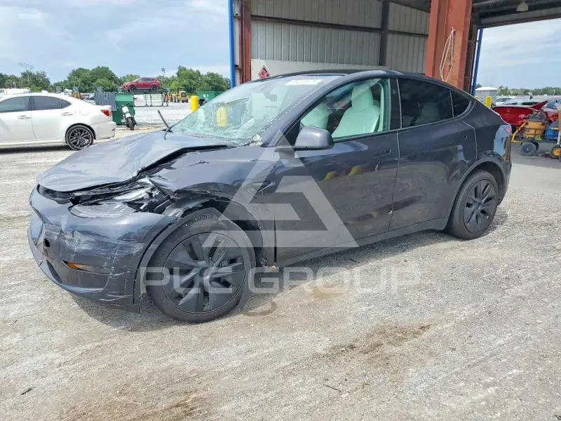 2024 Tesla Model Y фото