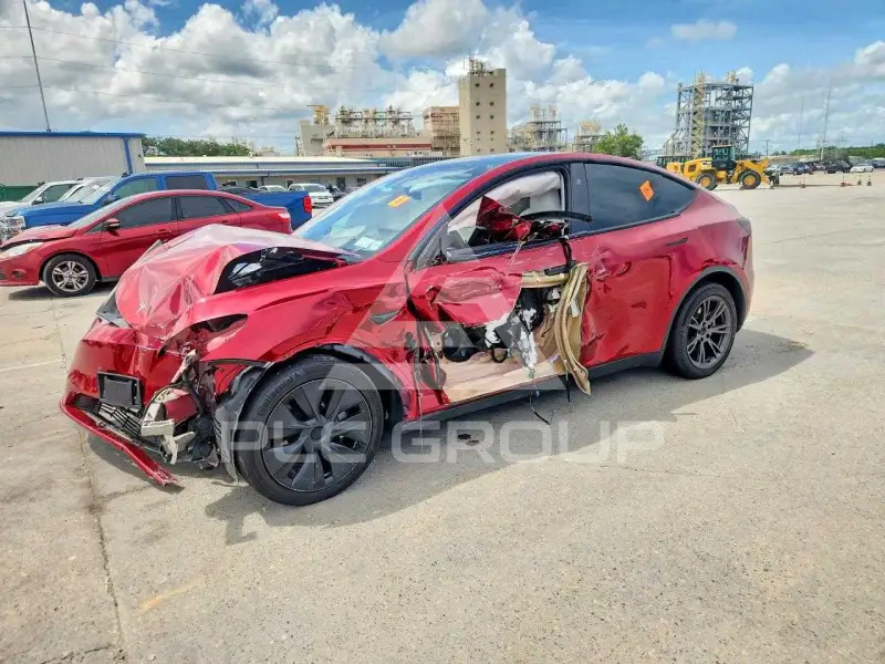2024 Tesla Model Y фото