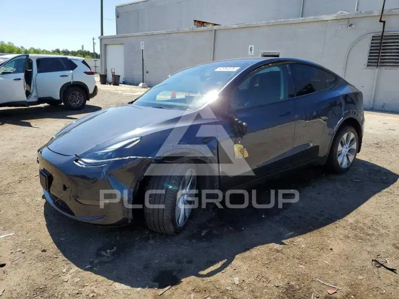 2024 Tesla Model Y фото