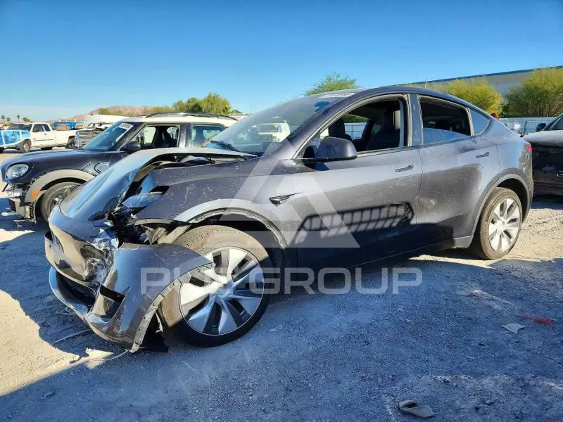 2024 Tesla Model Y фото