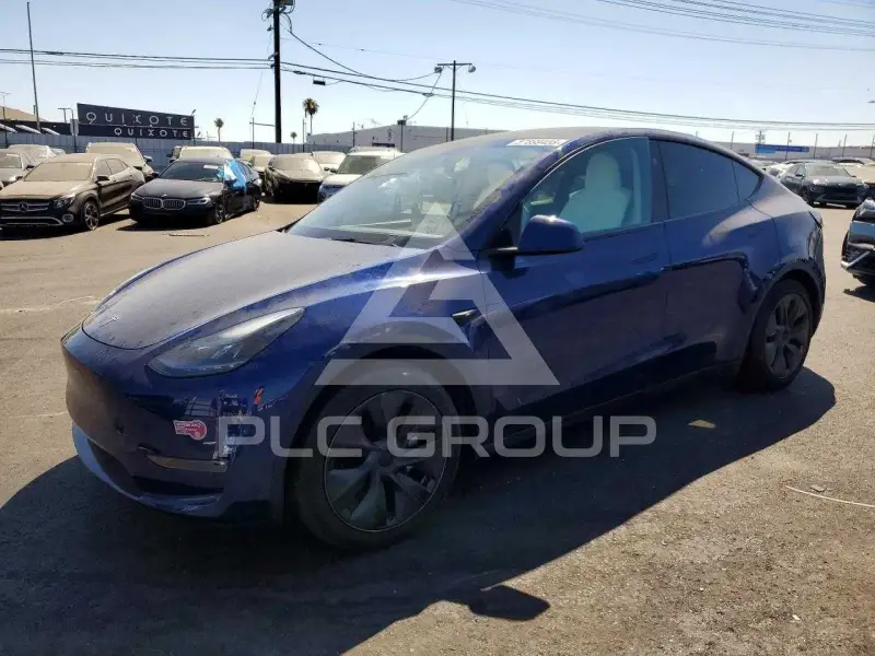 2024 Tesla Model Y фото