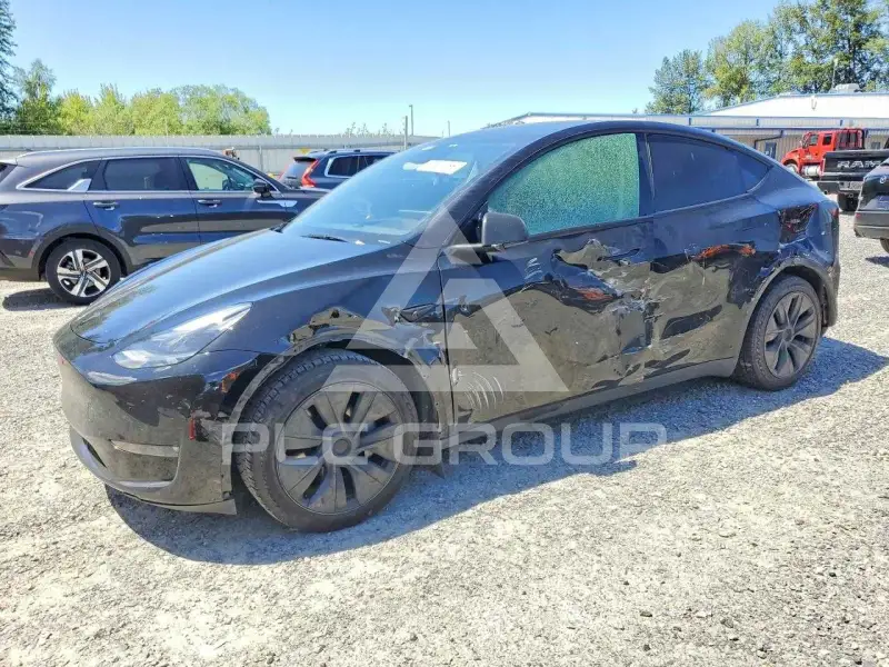 2024 Tesla Model Y фото