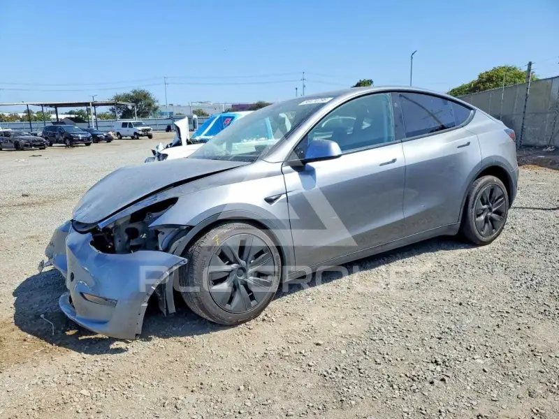 2024 Tesla Model Y фото