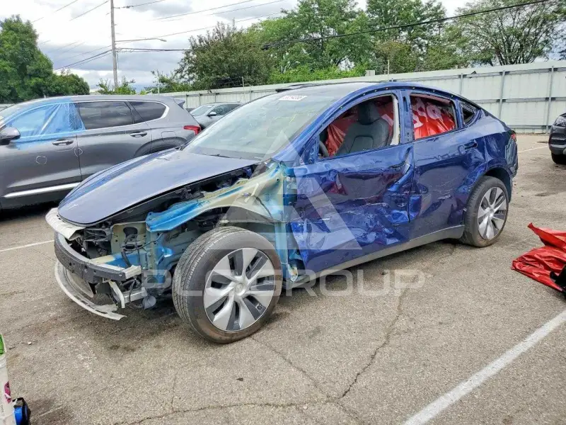 2024 Tesla Model Y фото