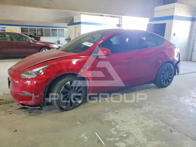 2024 Tesla Model Y фото