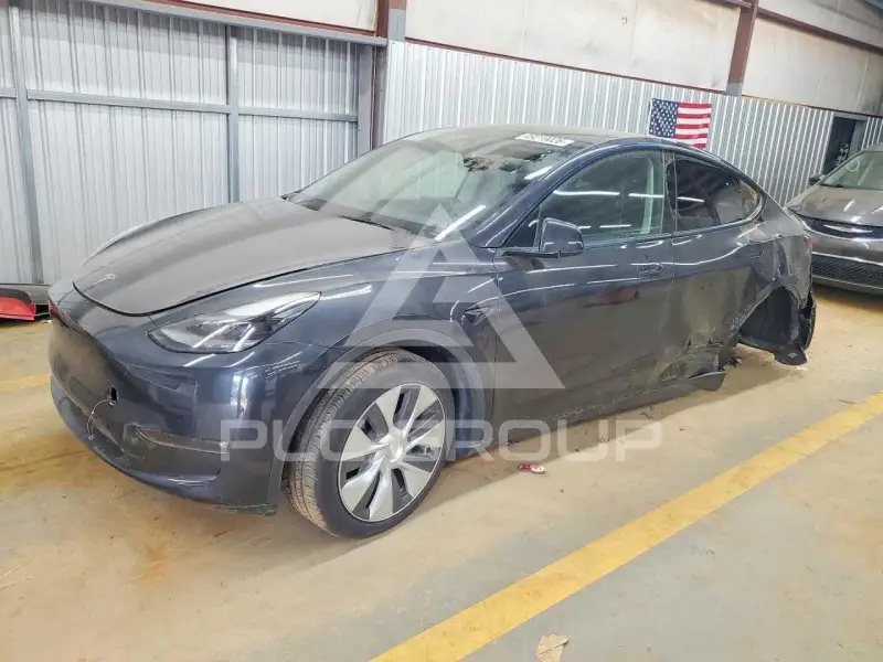 2024 Tesla Model Y фото