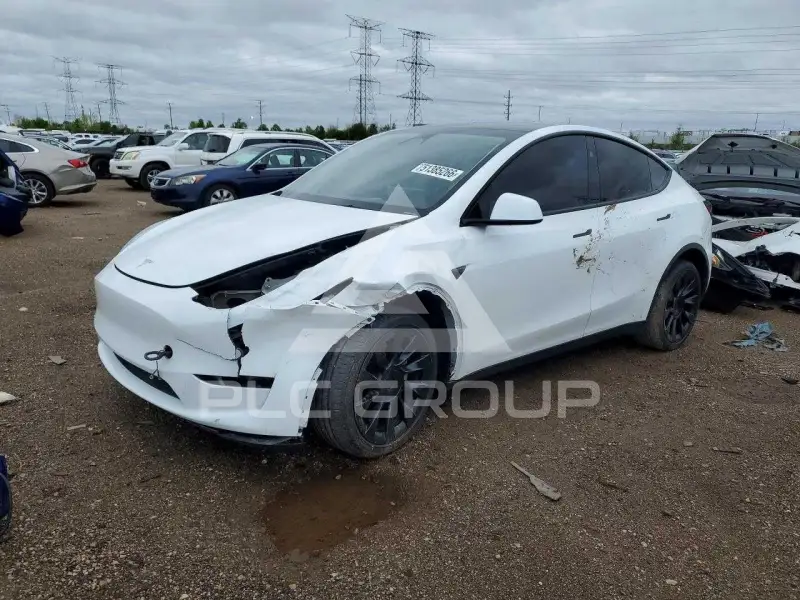 2024 Tesla Model Y фото