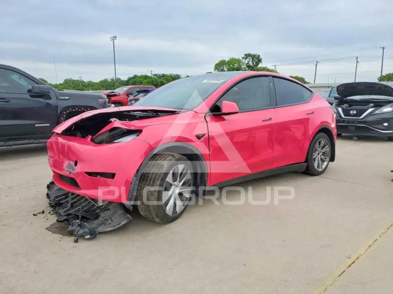 2024 Tesla Model Y фото