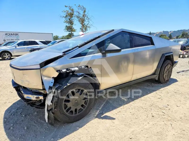 2024 Tesla Cybertruck фото