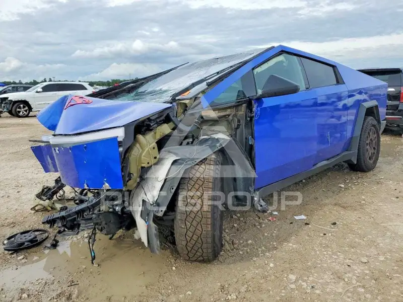 2024 Tesla Cybertruck фото