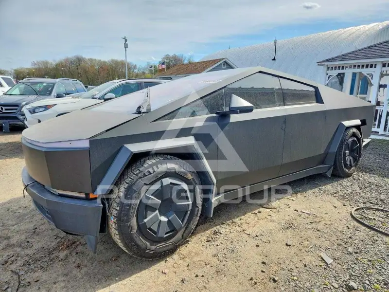 2024 Tesla Cybertruck фото