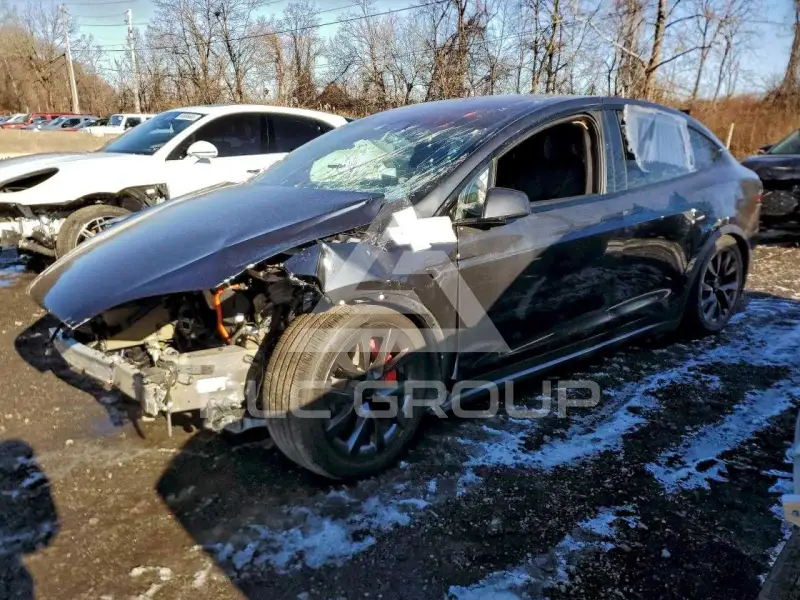 2024 Tesla Model X фото