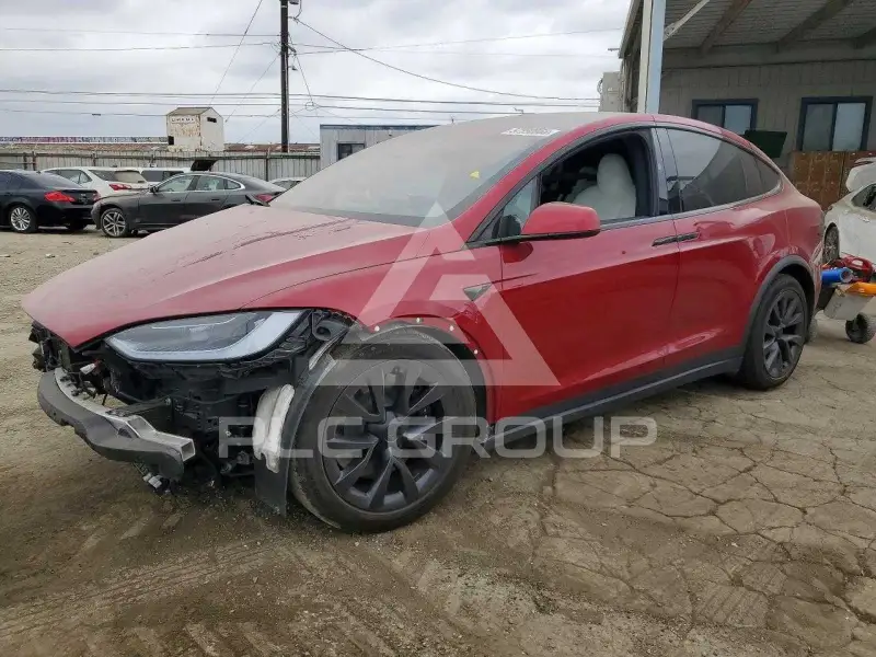 2024 Tesla Model X фото